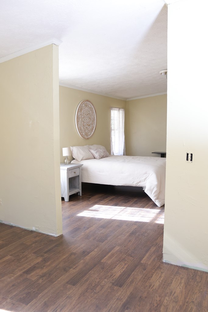 Wytheville, Virginia 24382, United States, 4 Bedrooms Bedrooms, ,2 BathroomsBathrooms,Residential,Active,13062