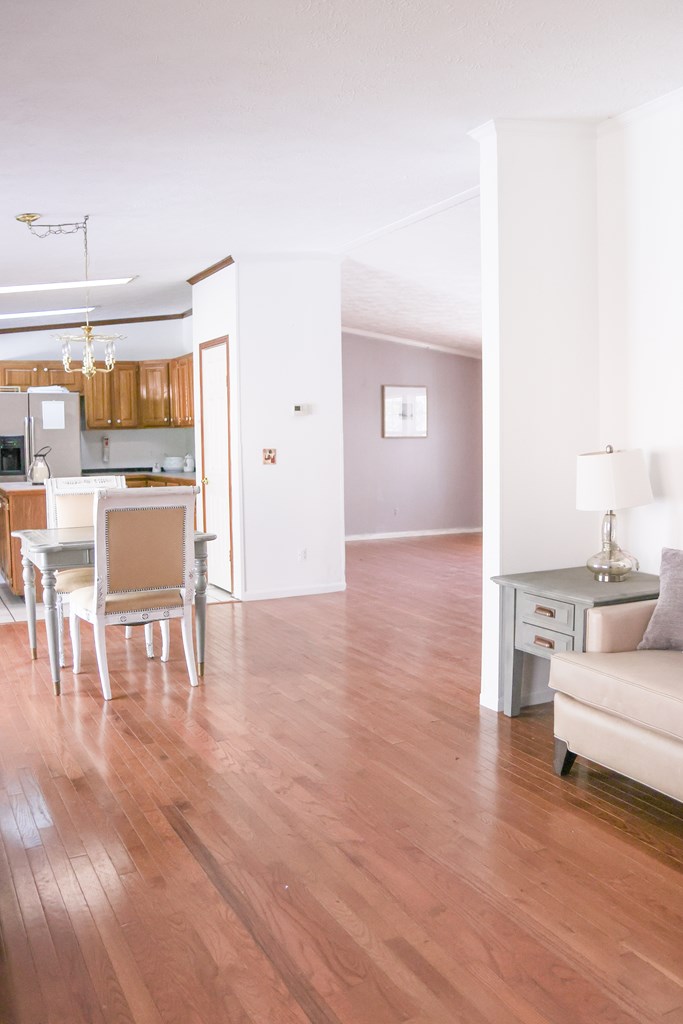 Wytheville, Virginia 24382, United States, 4 Bedrooms Bedrooms, ,2 BathroomsBathrooms,Residential,Active,13062