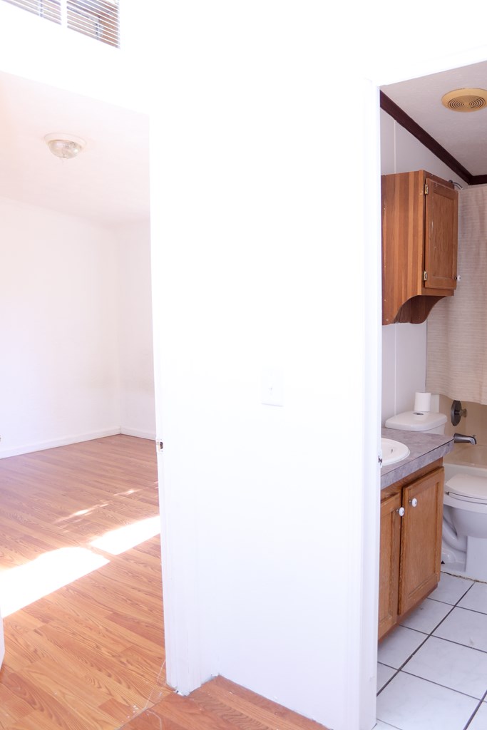 Wytheville, Virginia 24382, United States, 4 Bedrooms Bedrooms, ,2 BathroomsBathrooms,Residential,Active,13062