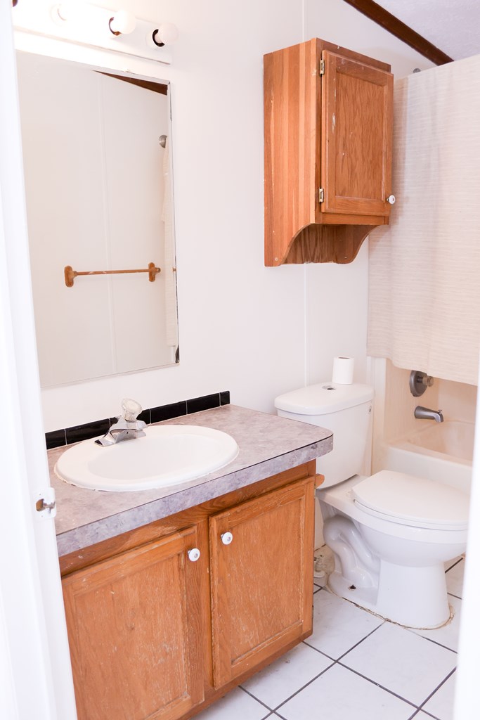 Wytheville, Virginia 24382, United States, 4 Bedrooms Bedrooms, ,2 BathroomsBathrooms,Residential,Active,13062