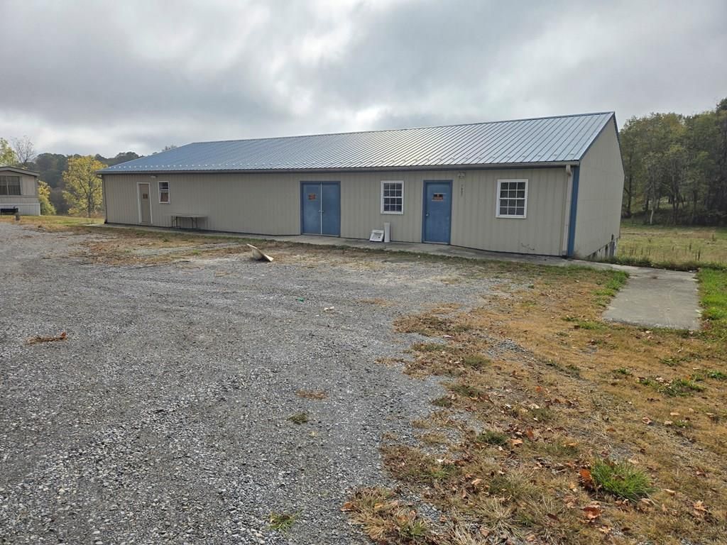 Photo of 7907 W Lee Hwy, Rural Retreat, VA 24368 (MLS # 103855)