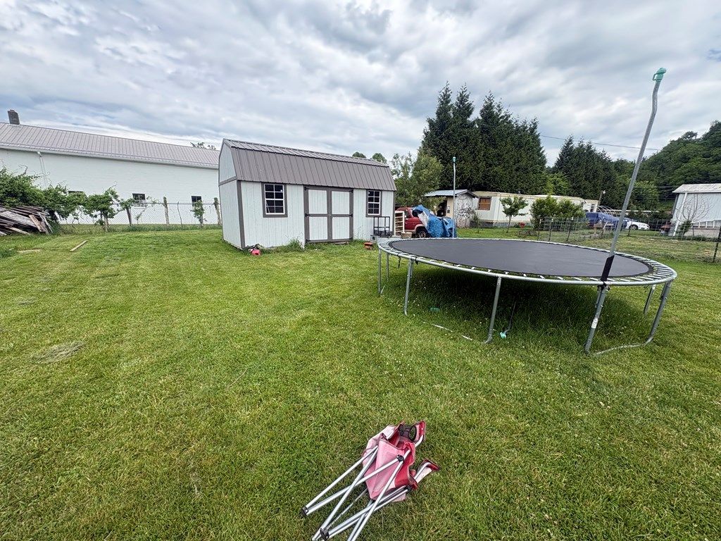 Photo of 106 Riverside Drive, Galax, VA 24333 (MLS # 110377)