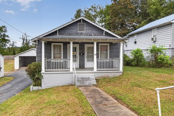 836 PORTSMOUTH AVE, BRISTOL, VA 24201 - Image c64d0355d5efd0e39162d02ddedb53d7/478913063