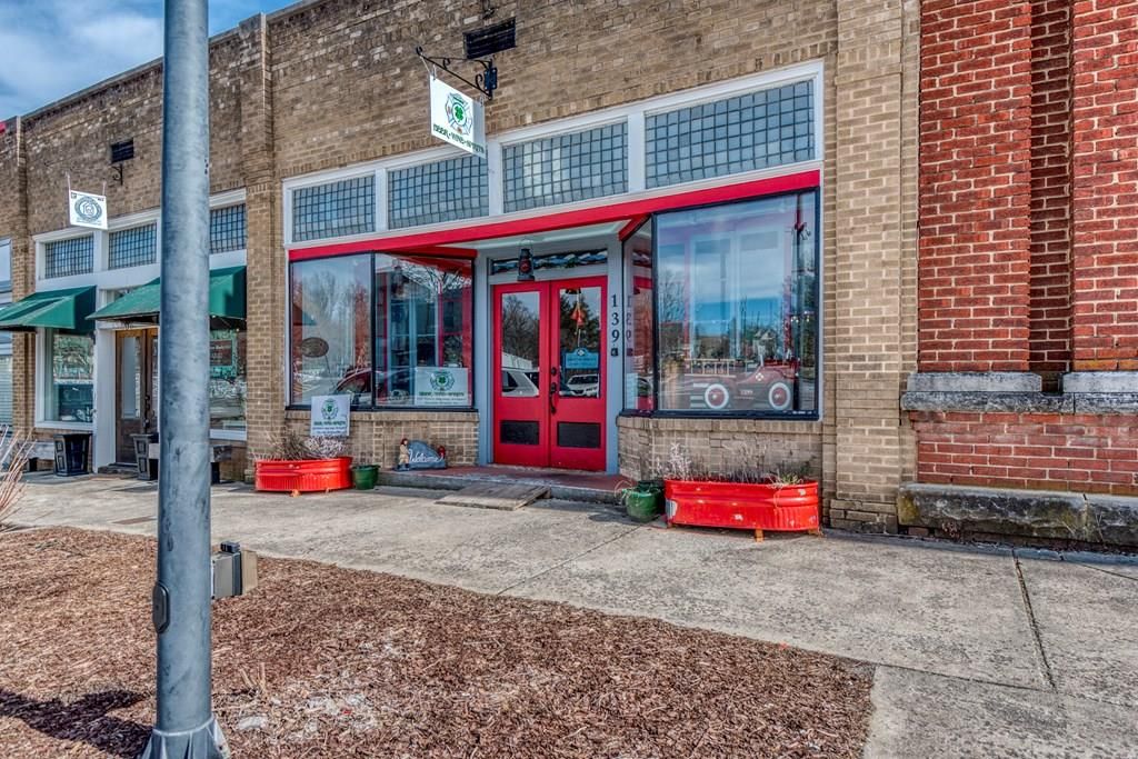 Photo of 139 Town Square Road, Glade Spring, VA 24230 (MLS # 109820)