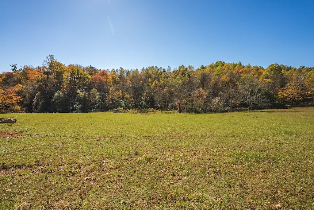 Photo of 2038 Pilot View Dr, Hillsville, VA 24343 (MLS # 109507)
