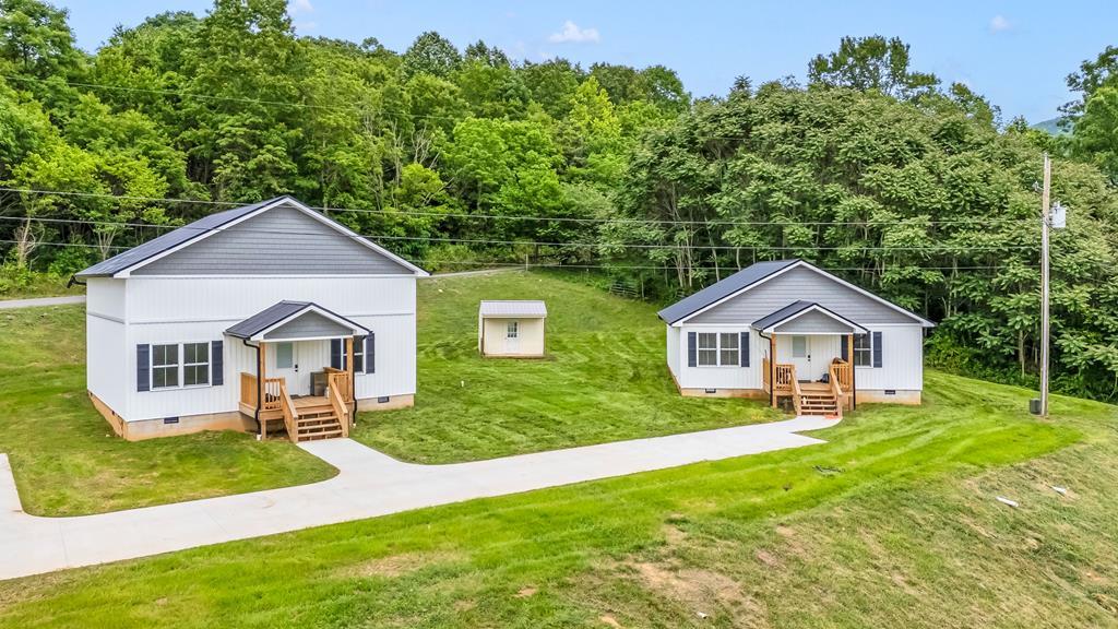 199&220 Thomas Warner Rd