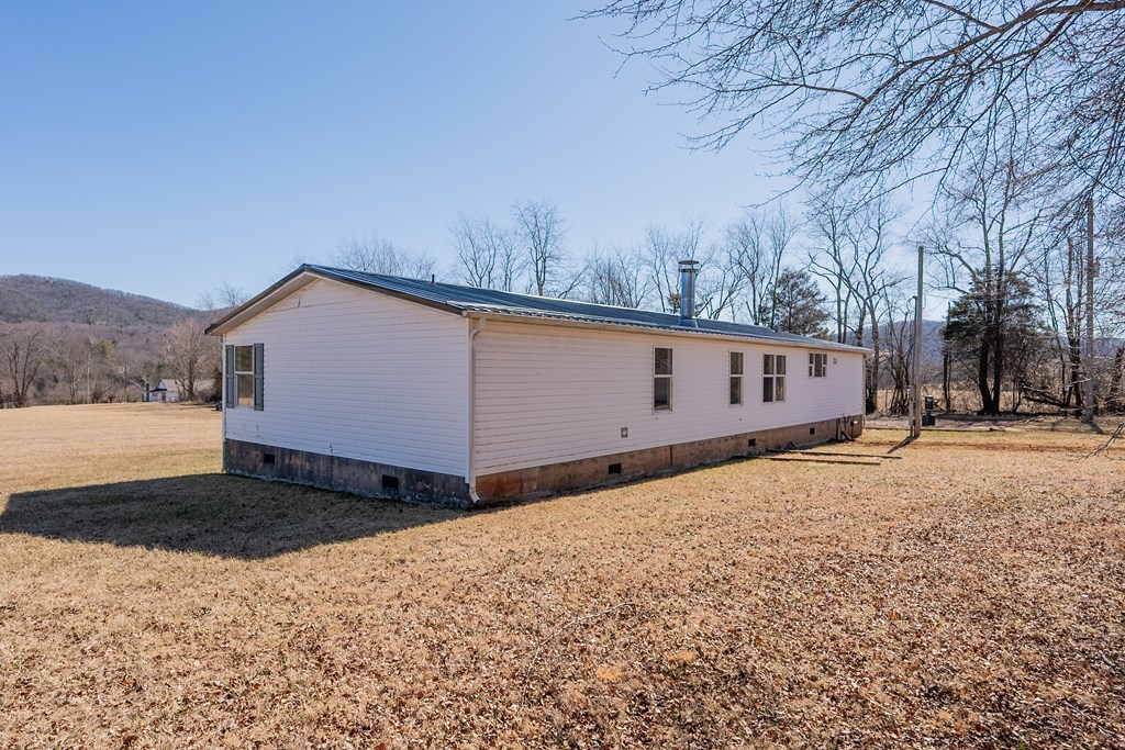 Barren Springs, Virginia 24313, United States, 3 Bedrooms Bedrooms, ,2 BathroomsBathrooms,Residential,Active,76553
