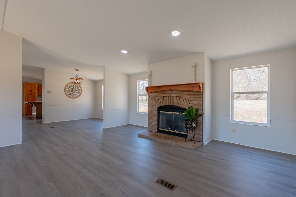 Barren Springs, Virginia 24313, United States, 3 Bedrooms Bedrooms, ,2 BathroomsBathrooms,Residential,Active,76553