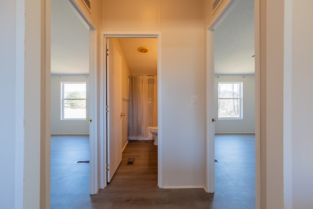 Barren Springs, Virginia 24313, United States, 3 Bedrooms Bedrooms, ,2 BathroomsBathrooms,Residential,Active,76553