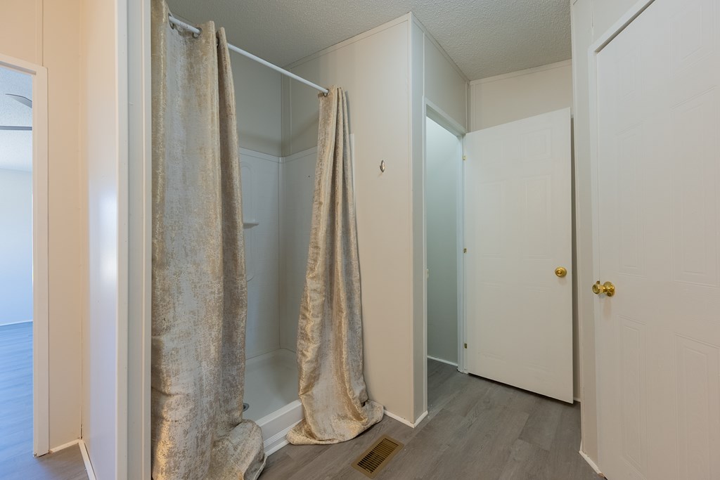 Barren Springs, Virginia 24313, United States, 3 Bedrooms Bedrooms, ,2 BathroomsBathrooms,Residential,Active,76553