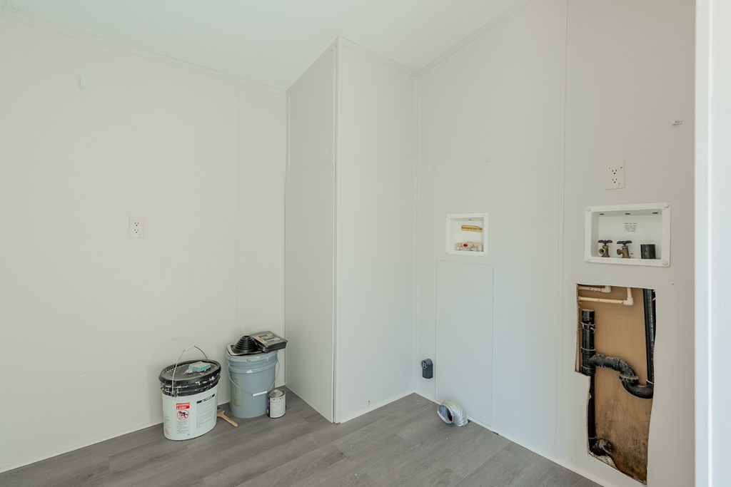 Barren Springs, Virginia 24313, United States, 3 Bedrooms Bedrooms, ,2 BathroomsBathrooms,Residential,Active,76553