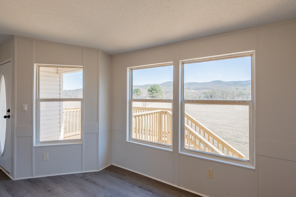 Barren Springs, Virginia 24313, United States, 3 Bedrooms Bedrooms, ,2 BathroomsBathrooms,Residential,Active,76553