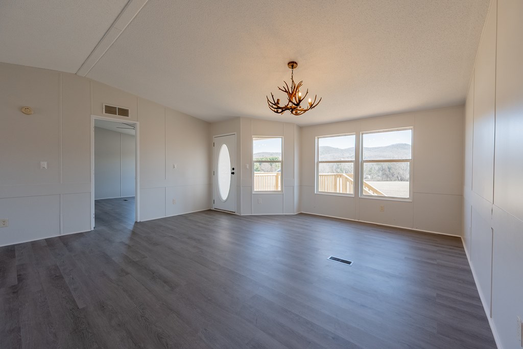 Barren Springs, Virginia 24313, United States, 3 Bedrooms Bedrooms, ,2 BathroomsBathrooms,Residential,Active,76553