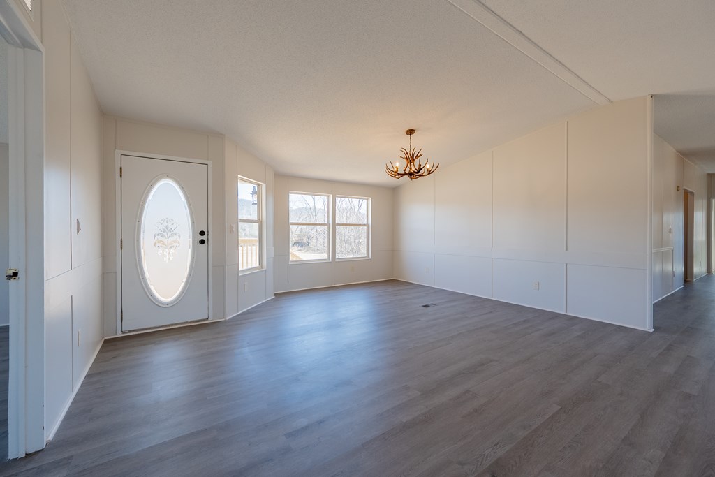 Barren Springs, Virginia 24313, United States, 3 Bedrooms Bedrooms, ,2 BathroomsBathrooms,Residential,Active,76553