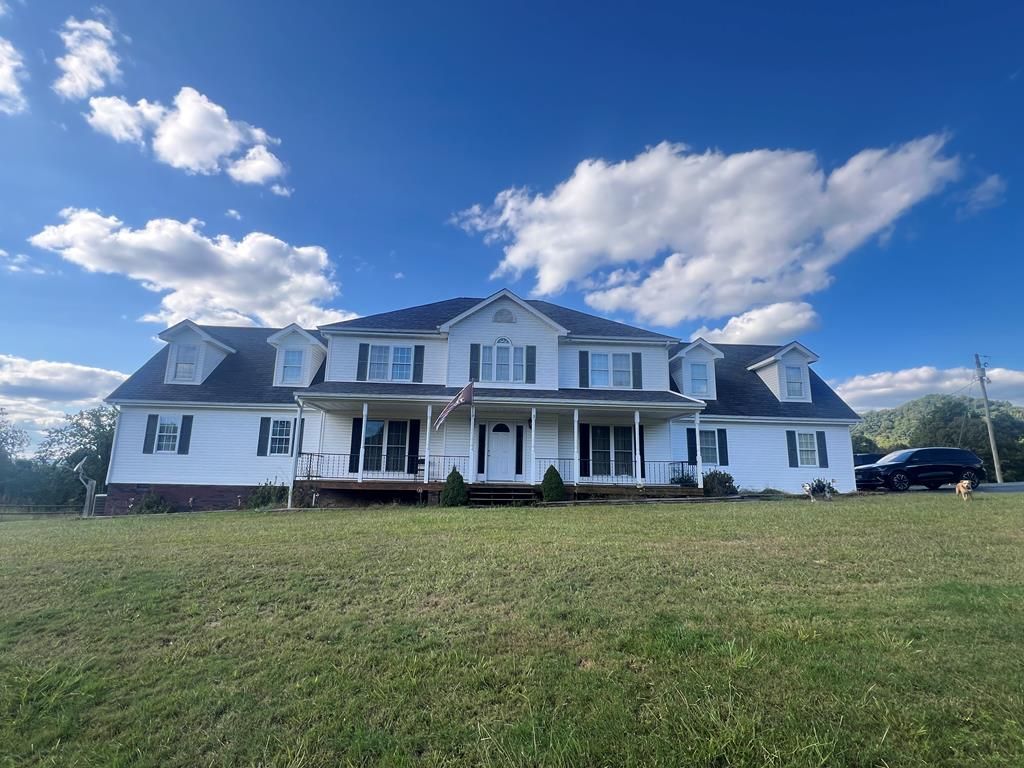 Photo of 653 Todd Hollow Rd, Lebanon, VA 24266 (MLS # 103457)