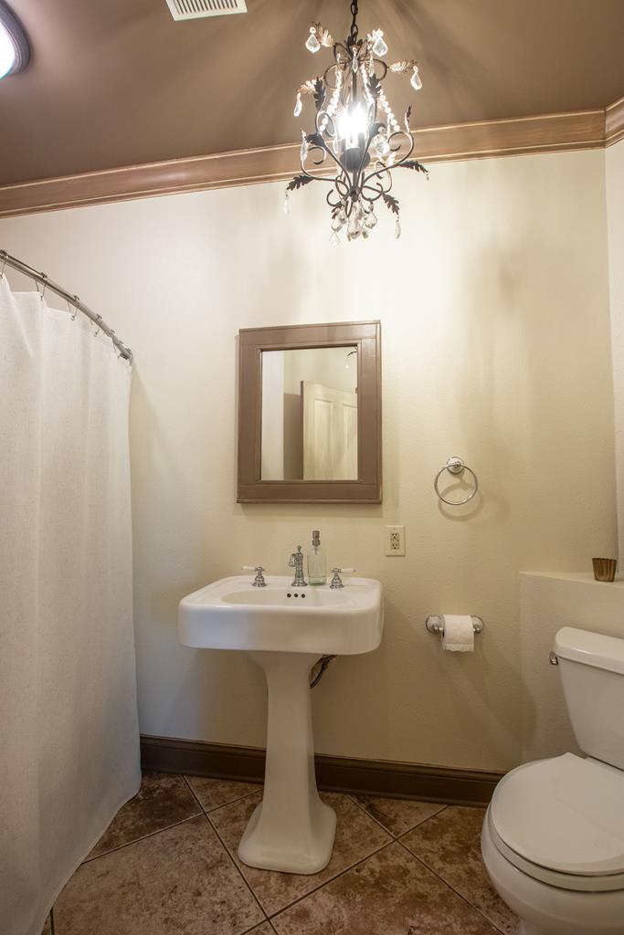 Abingdon, Virginia 24211, United States, 4 Bedrooms Bedrooms, ,3 BathroomsBathrooms,Residential,Active,108818