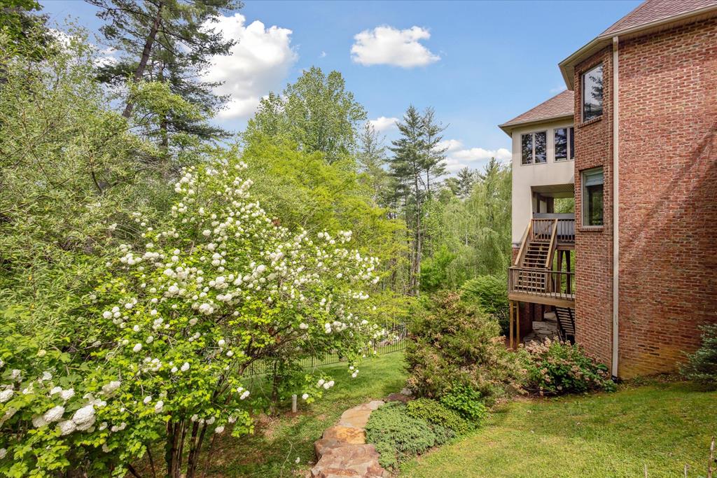 Abingdon, Virginia 24211, United States, 4 Bedrooms Bedrooms, ,3 BathroomsBathrooms,Residential,Active,108818