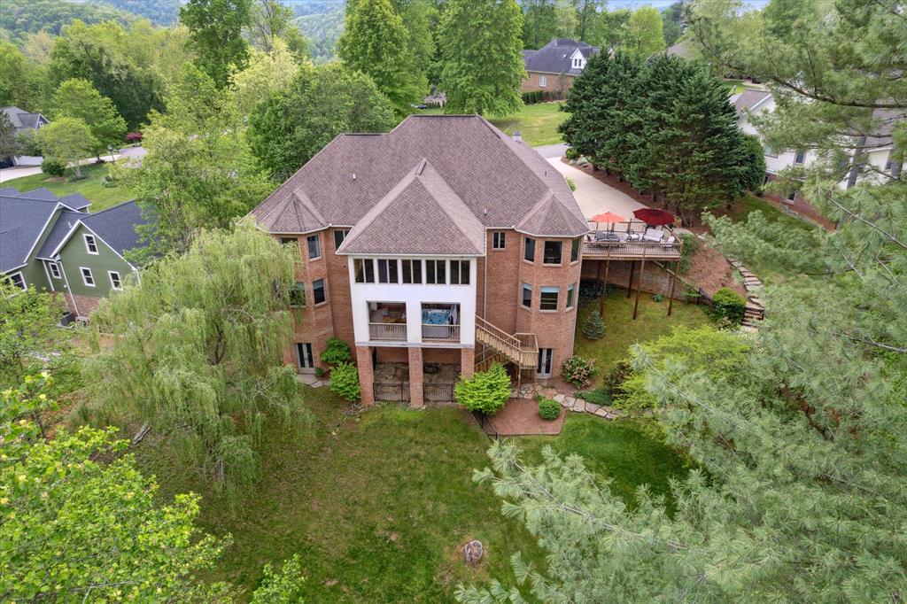 Abingdon, Virginia 24211, United States, 4 Bedrooms Bedrooms, ,3 BathroomsBathrooms,Residential,Active,108818