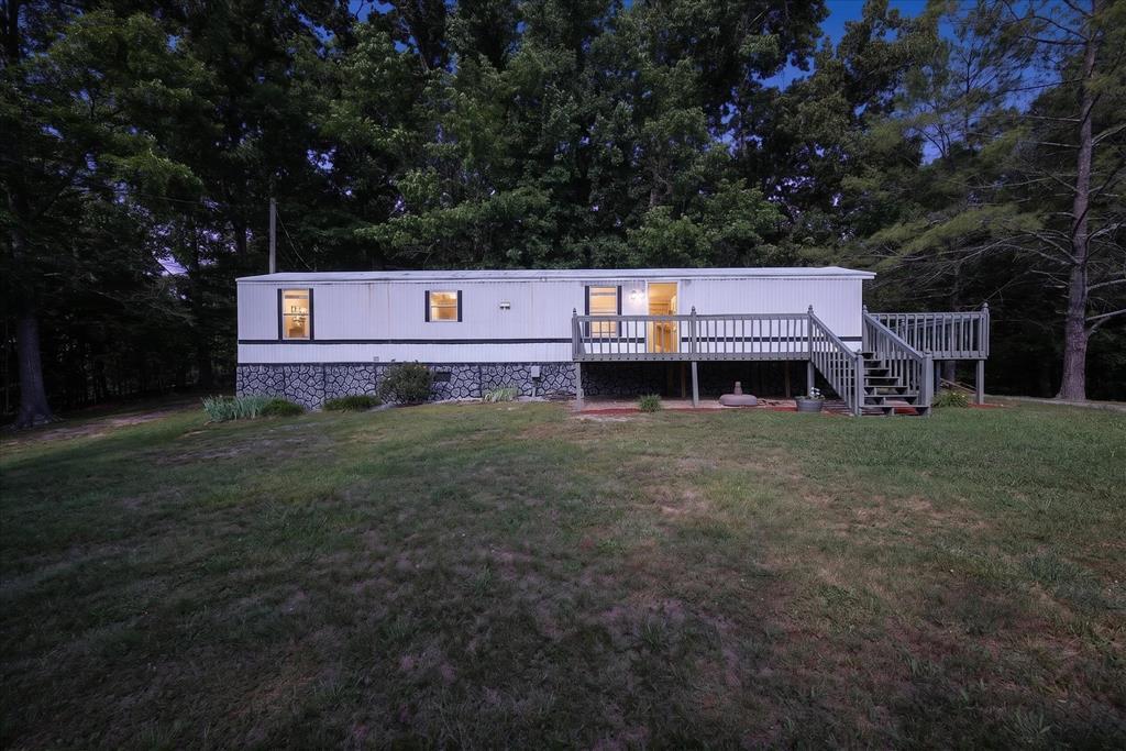 Photo of 19004 Cleveland Road, Abingdon, VA 24211 (MLS # 110533)