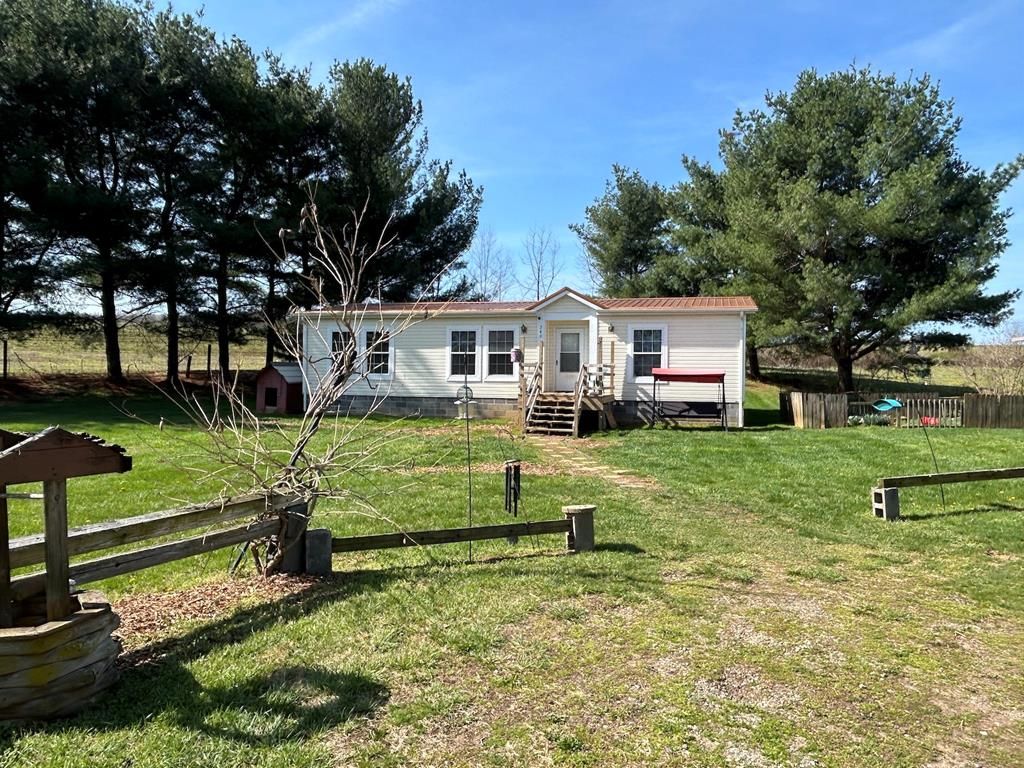 Photo of 340 Cody Lane, Wytheville, VA 24382 (MLS # 109474)