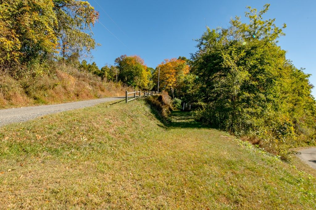 Photo of 3 Little Waterfalls Trl #30,31,32, Fancy Gap, VA 24328 (MLS # 103850)