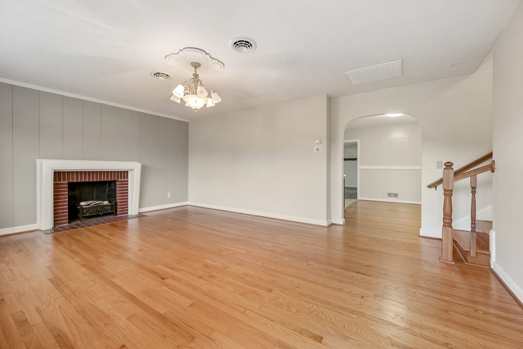 Wytheville, Virginia 24382, United States, 3 Bedrooms Bedrooms, ,2 BathroomsBathrooms,Residential,Active,130876