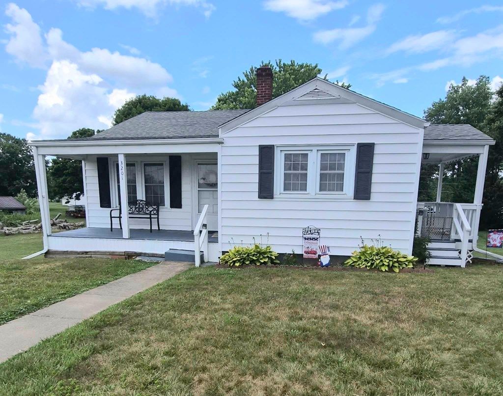 Photo of 3201 Skyline Hwy, Galax, VA 24333 (MLS # 110987)