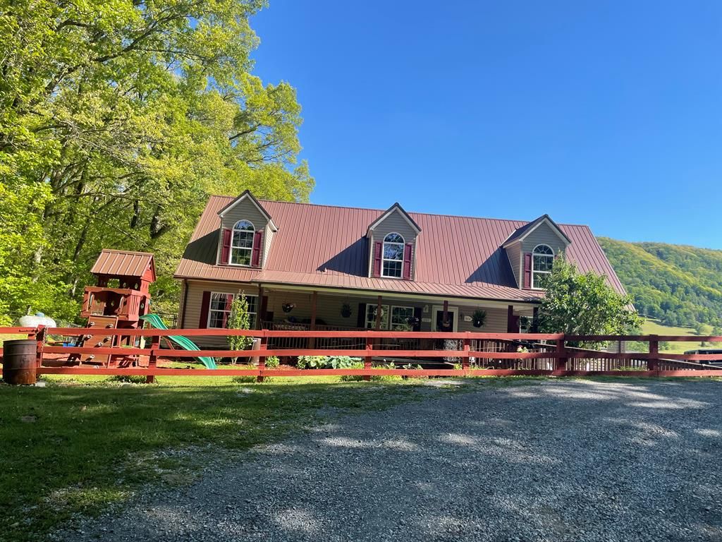 Photo of 247 Hayes Hill, Tazewell, VA 24651 (MLS # 110072)