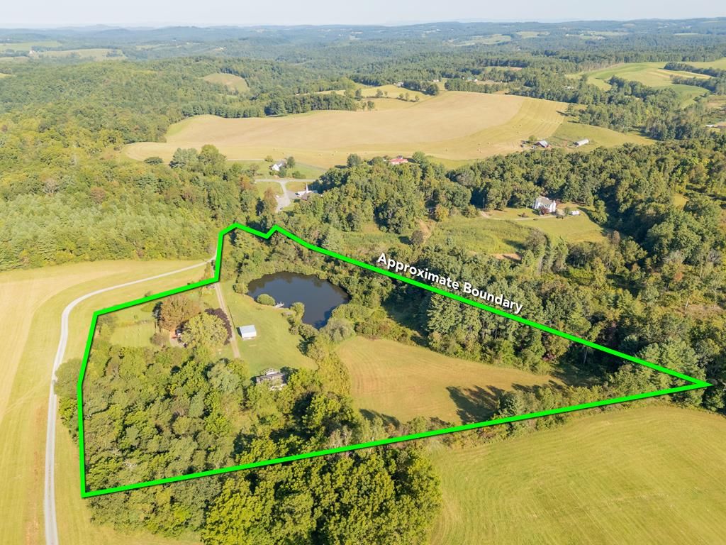 Photo of 174 Water Haven Ln SE Ln, Floyd, VA 24091 (MLS # 103980)