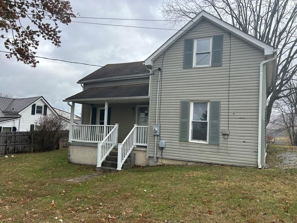 Photo of 665 W Union, Wytheville, VA 24382 (MLS # 104159)