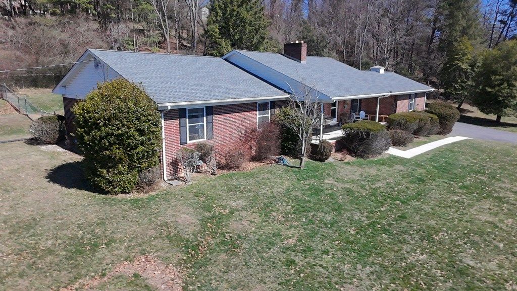 Photo of 233 Holly Street, Marion, VA 24354 (MLS # 109126)