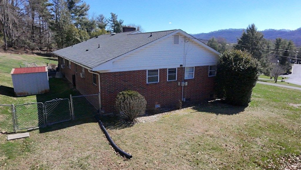 Photo of 233 Holly Street, Marion, VA 24354 (MLS # 109126)