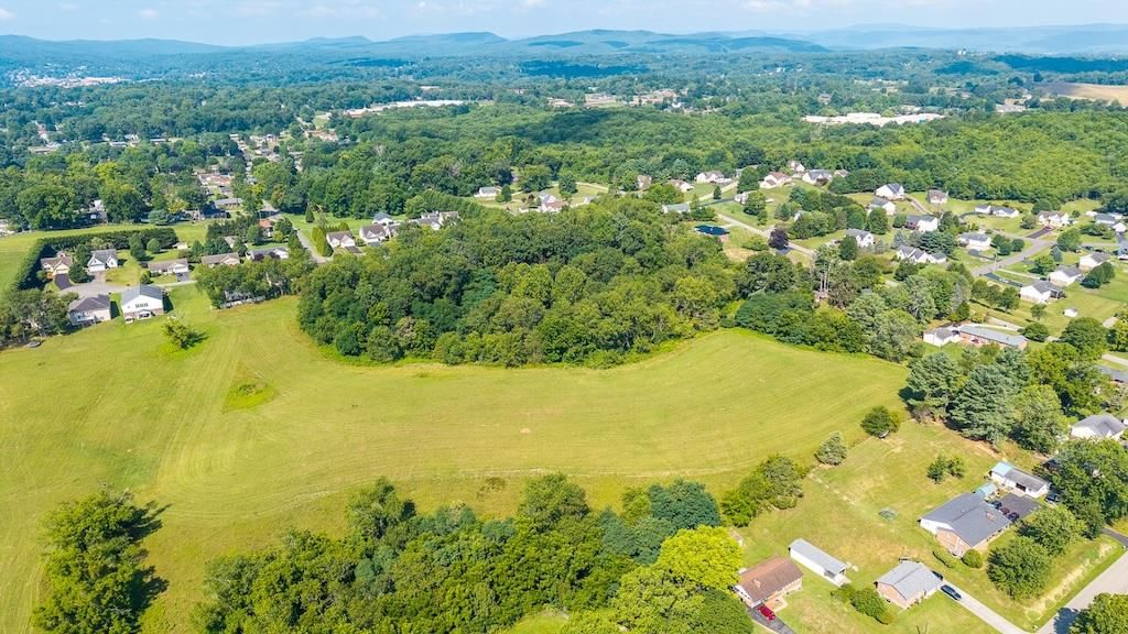Photo of 1 Peppers Ferry Rd, Pulaski, VA 24301 (MLS # 103498)