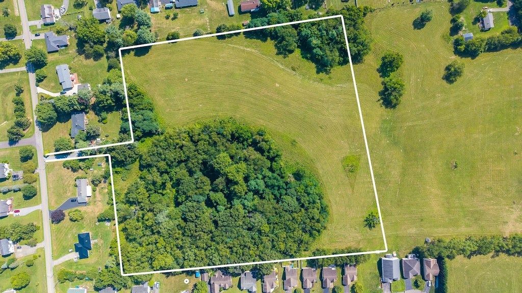 Photo of 1 Peppers Ferry Rd, Pulaski, VA 24301 (MLS # 103498)