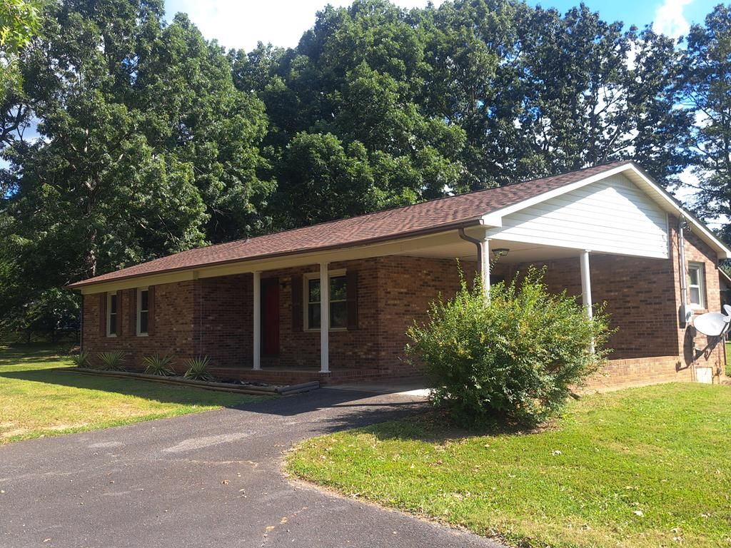 Photo of 944 Doe Run Rd, Ararat, VA 24053 (MLS # 98281)