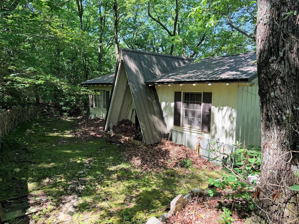 Photo of 728 Groundhog Hills Rd, Hillsville, VA 24343 (MLS # 110338)