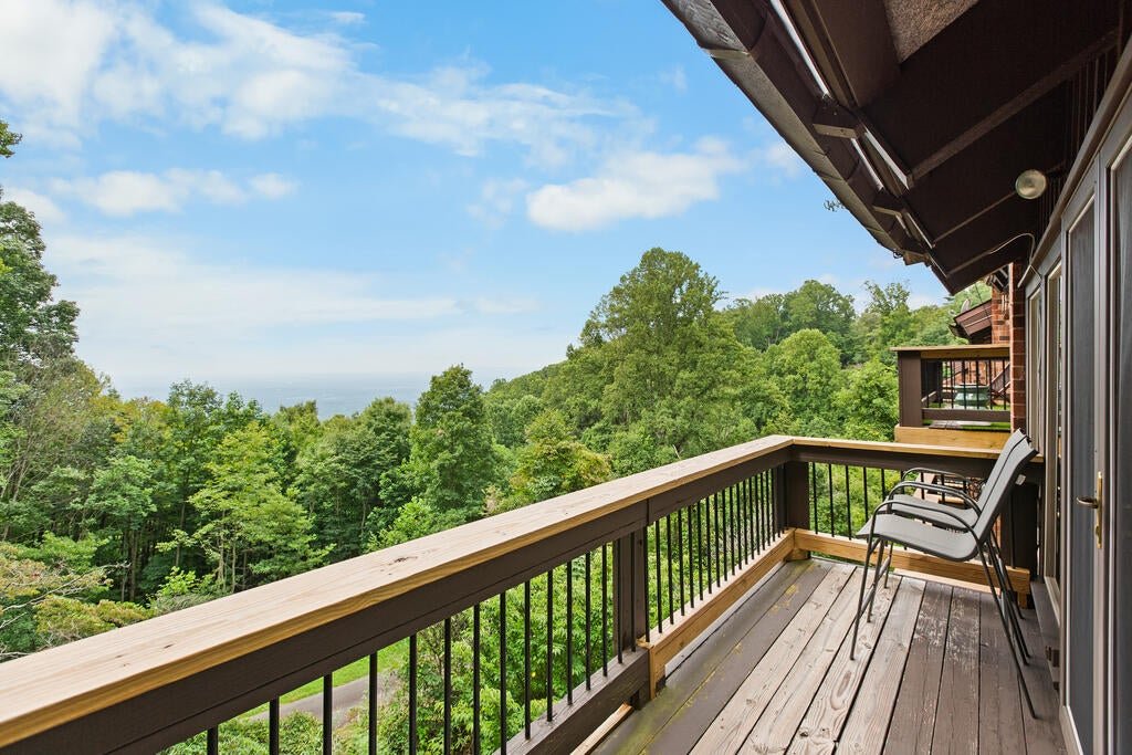 Photo of 39 Villa RD, Hillsville, VA 24333 (MLS # 111647)