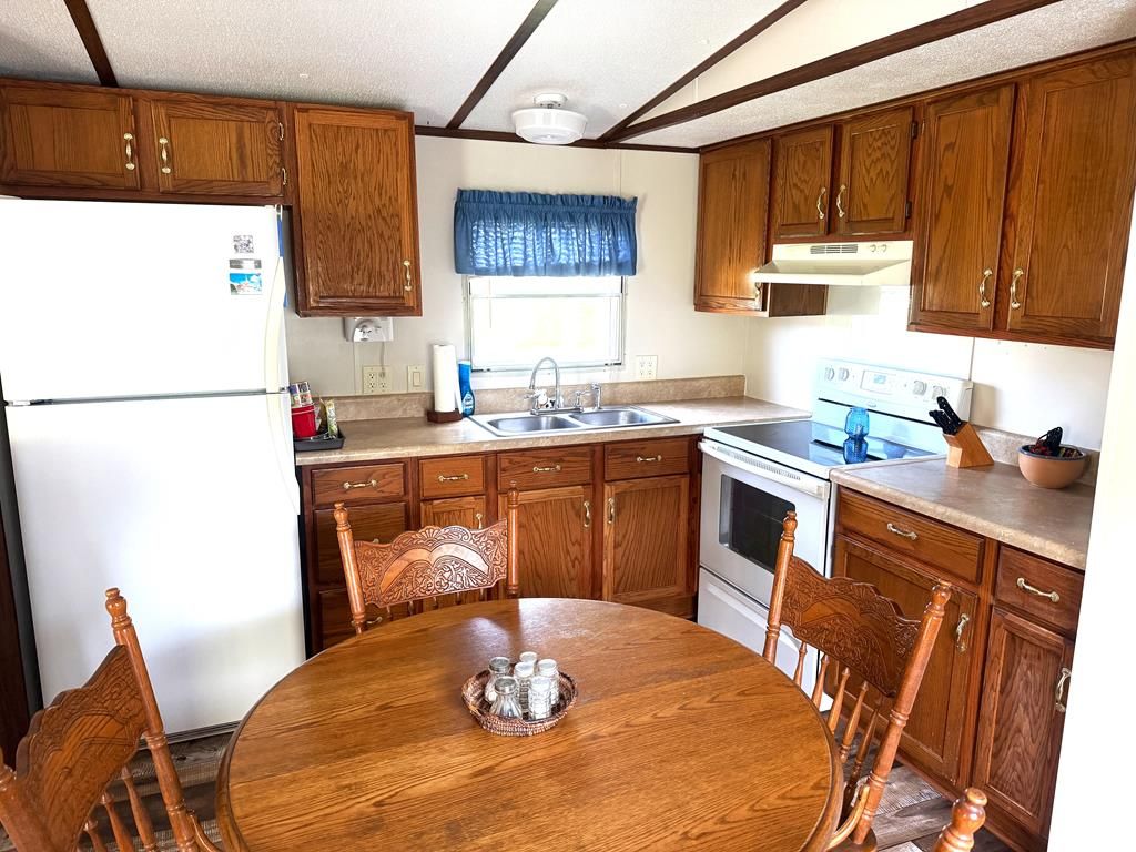 Photo of 8117 W Lee Highway, Rural Retreat, VA 24368 (MLS # 109705)