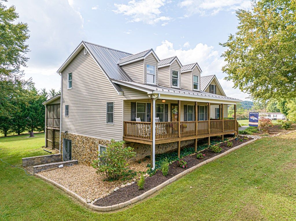 Photo of 19133 Praise Drive, Meadowview, VA 24361 (MLS # 103549)