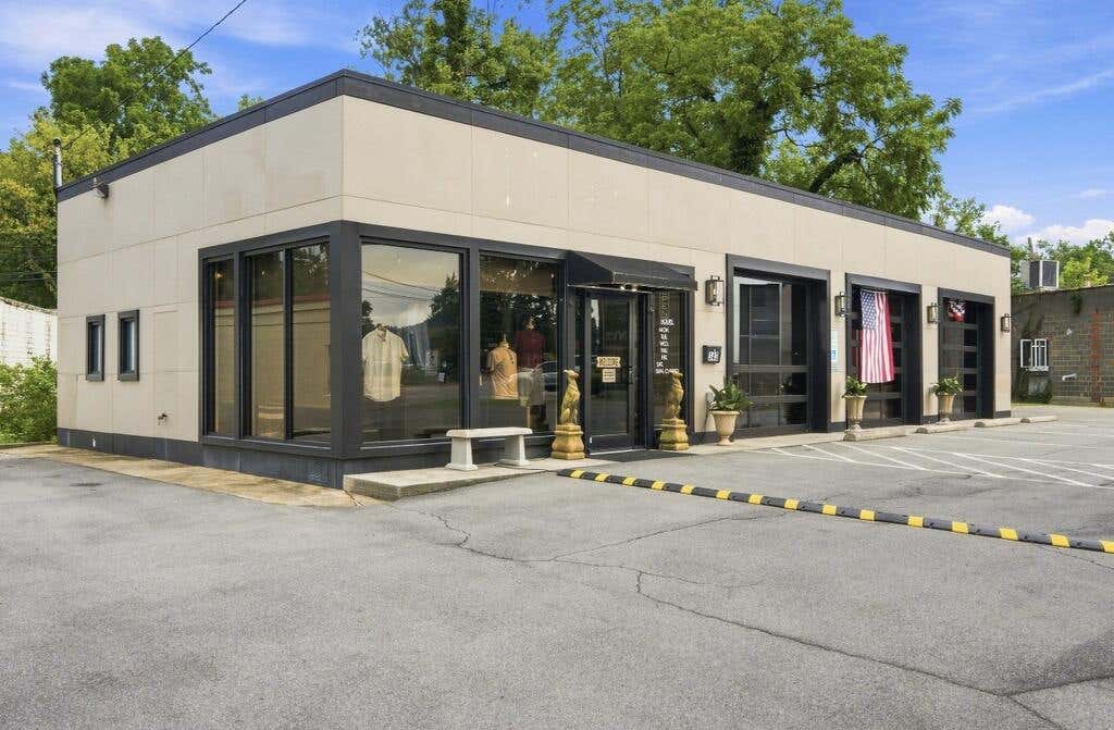Photo of 343 East Main Street, Abingdon, VA 24210 (MLS # 111401)