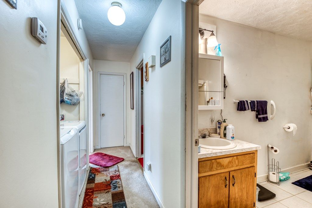 Photo of 815 N Main St, Marion, VA 24354 (MLS # 104695)