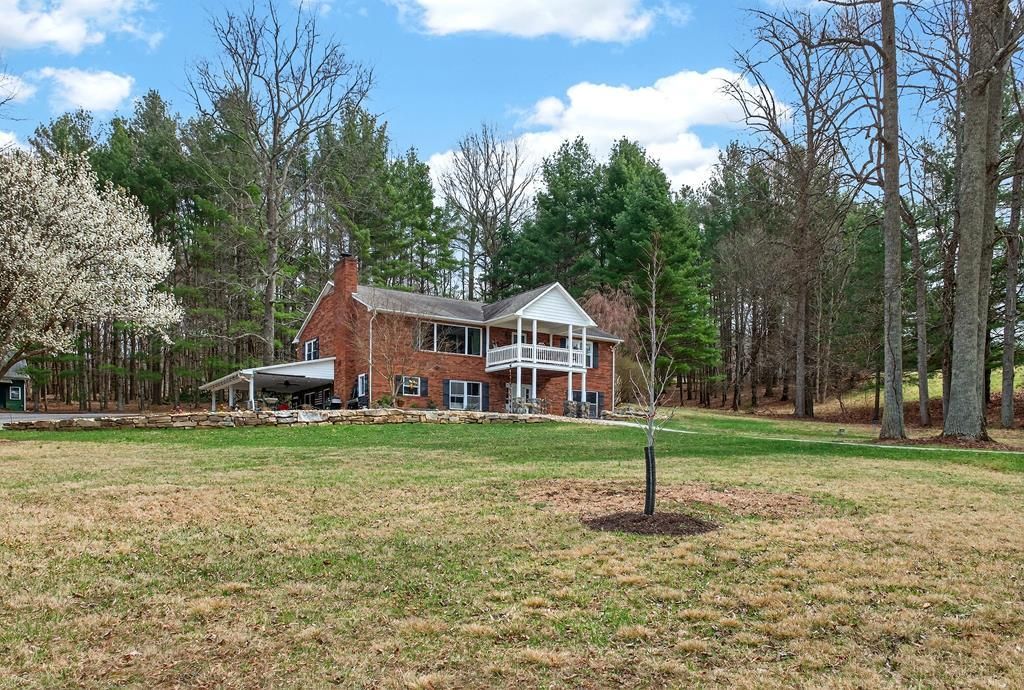 Photo of 1955 Joy Ranch Rd, Woodlawn, VA 24381 (MLS # 109224)