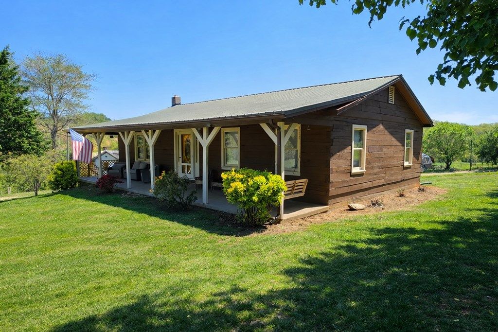 Photo of 930 Fish Lake Rd, Cana, VA 24317 (MLS # 109651)