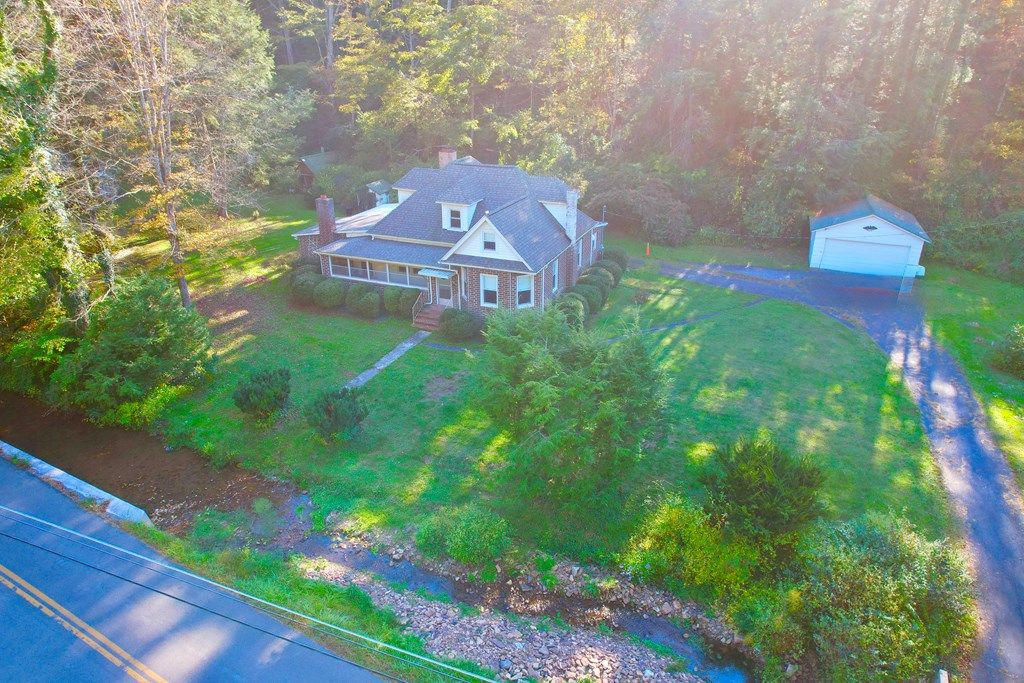 Photo of 694 Hutton Branch Rd, Marion, VA 24354 (MLS # 103661)