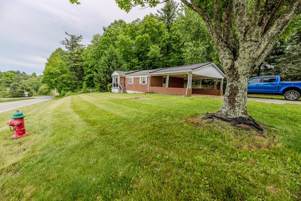 Photo of 11 Chantilly Dr, Fancy Gap, VA 24328 (MLS # 100024)