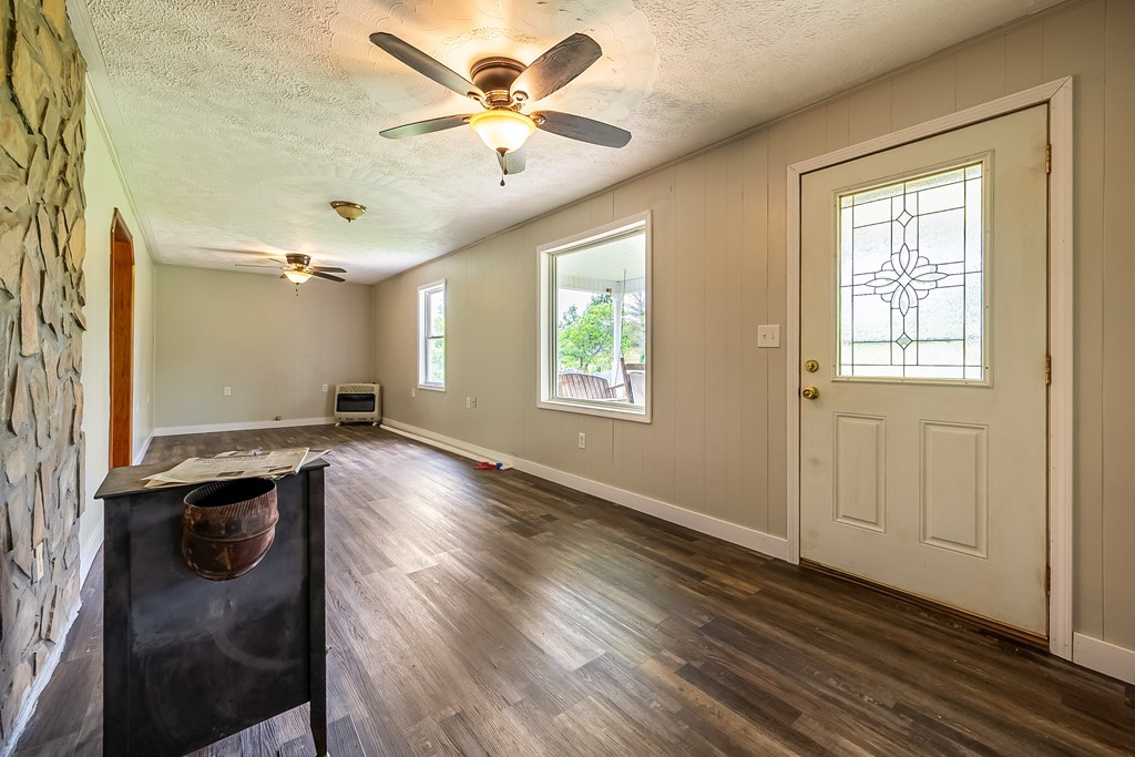 Max Meadows, Virginia 24360, United States, 1 Bedroom Bedrooms, ,1 BathroomBathrooms,Residential,Active,141878