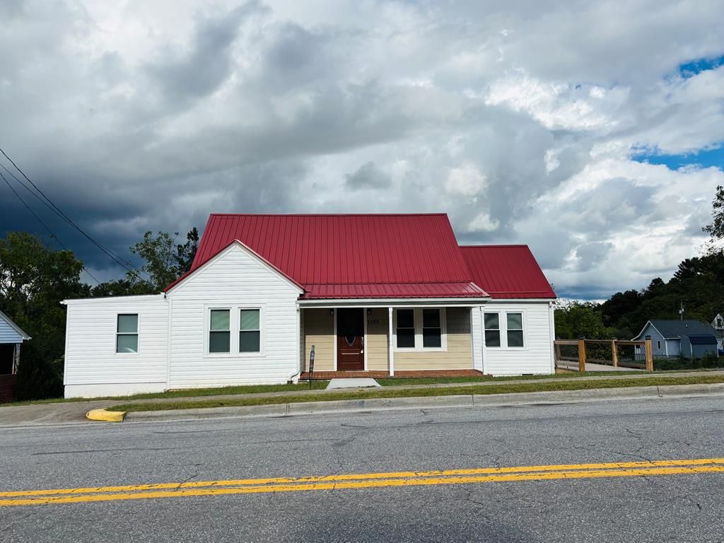Photo of 1105 N Main Street, Hillsville, VA 24343 (MLS # 100108)