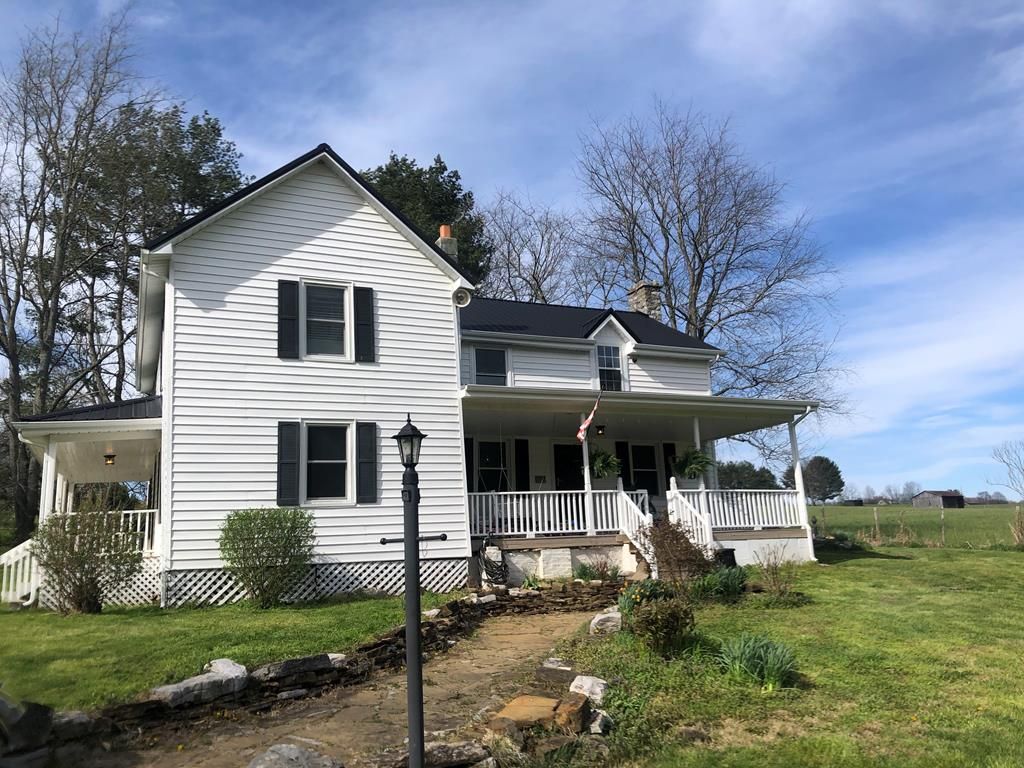 Photo of 20217 Shadowood Cir, Meadowview, VA 24361 (MLS # 104350)