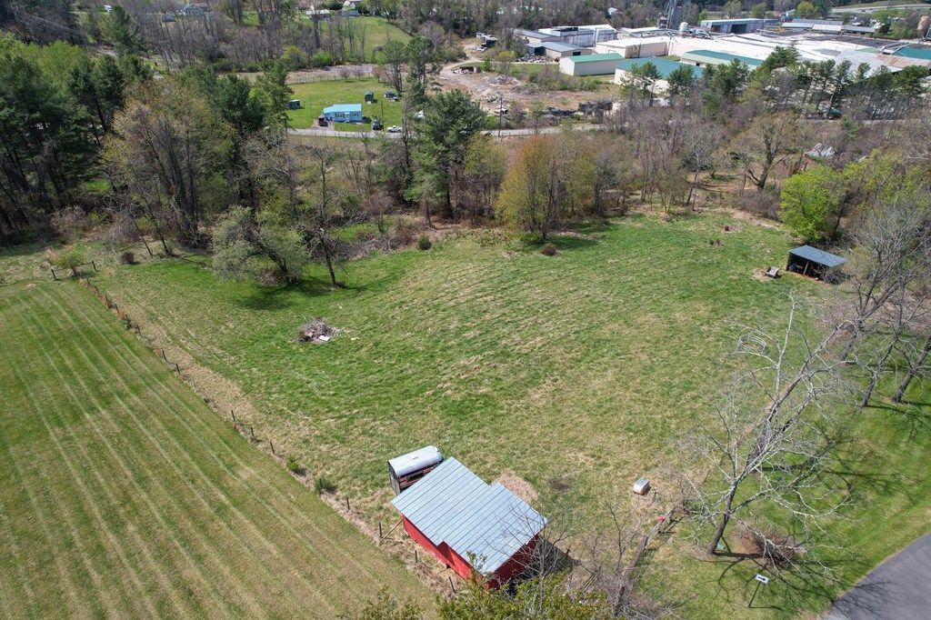 Photo of TBD Greentree RD and Bona Vista Ln #19, Galax, VA 24333 (MLS # 109611)