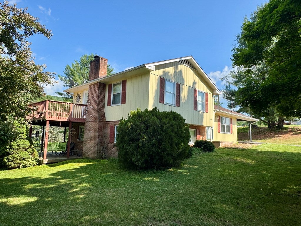 Photo of 145 S Wye RD, Wytheville, VA 24382 (MLS # 110541)